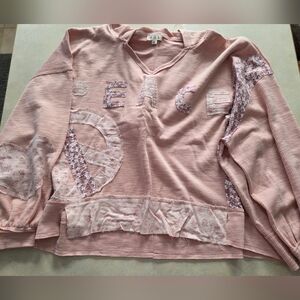 NWOT POL MISSES SZ SMALL Soft Pink Peace Patchwork V-Neck Long Sleeve Hoodie